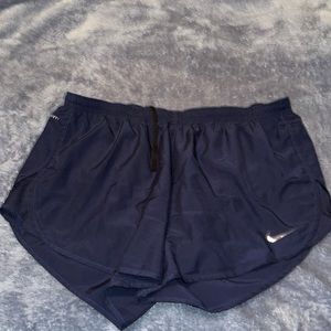 Large Nike shorts running